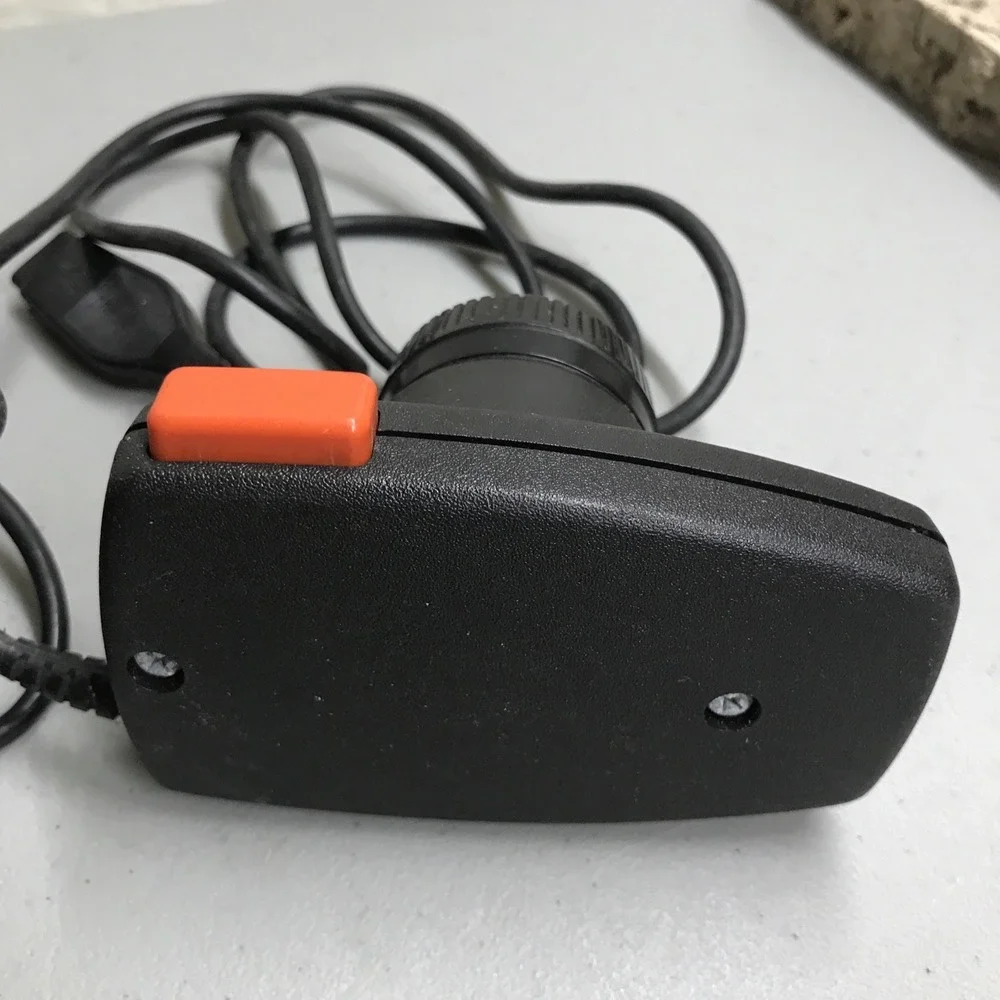 2 Original Atari 2600 Official Video Game Driving Paddle Controllers Untested